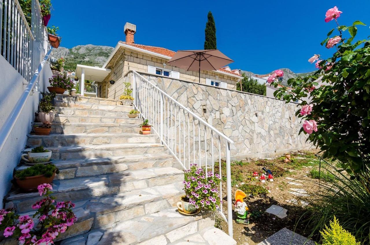מליני Holiday Home Lungo Mare מראה חיצוני תמונה