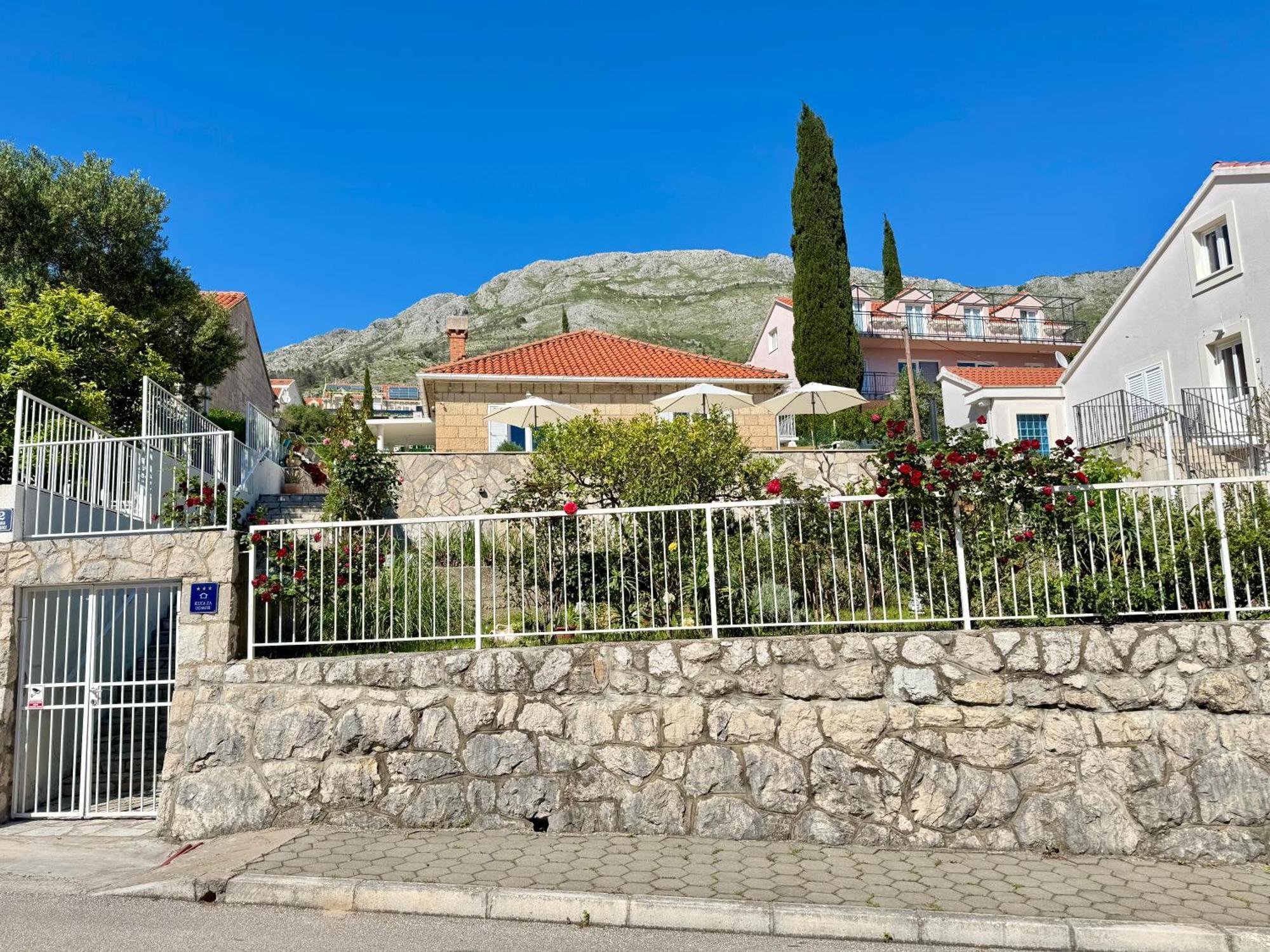 מליני Holiday Home Lungo Mare מראה חיצוני תמונה