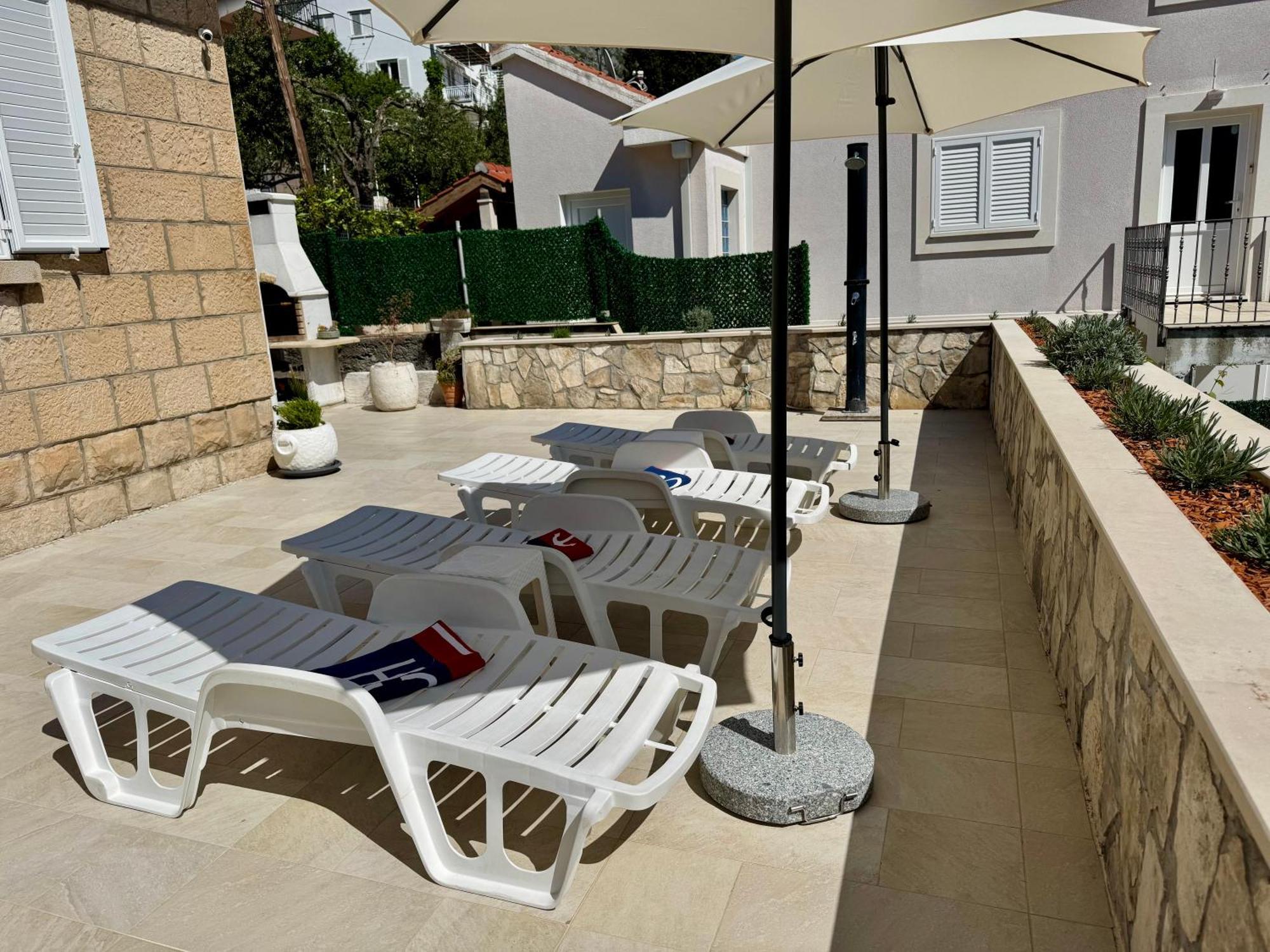 מליני Holiday Home Lungo Mare מראה חיצוני תמונה