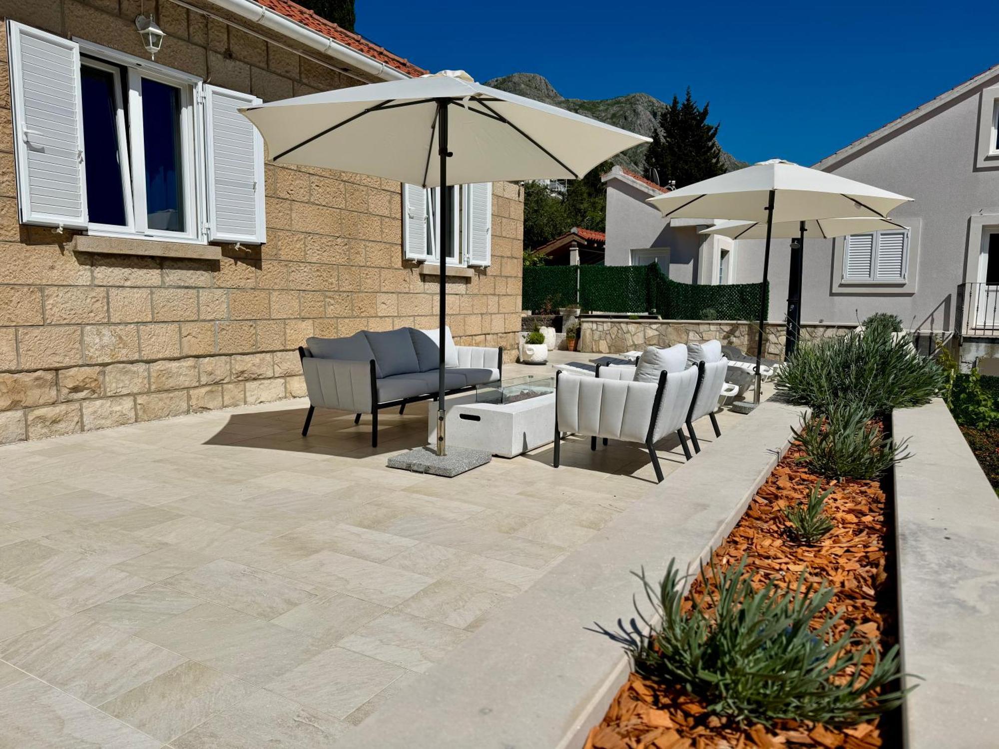 מליני Holiday Home Lungo Mare מראה חיצוני תמונה