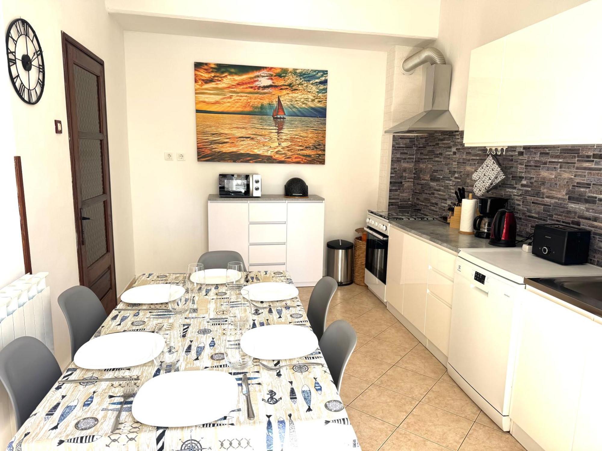 מליני Holiday Home Lungo Mare מראה חיצוני תמונה