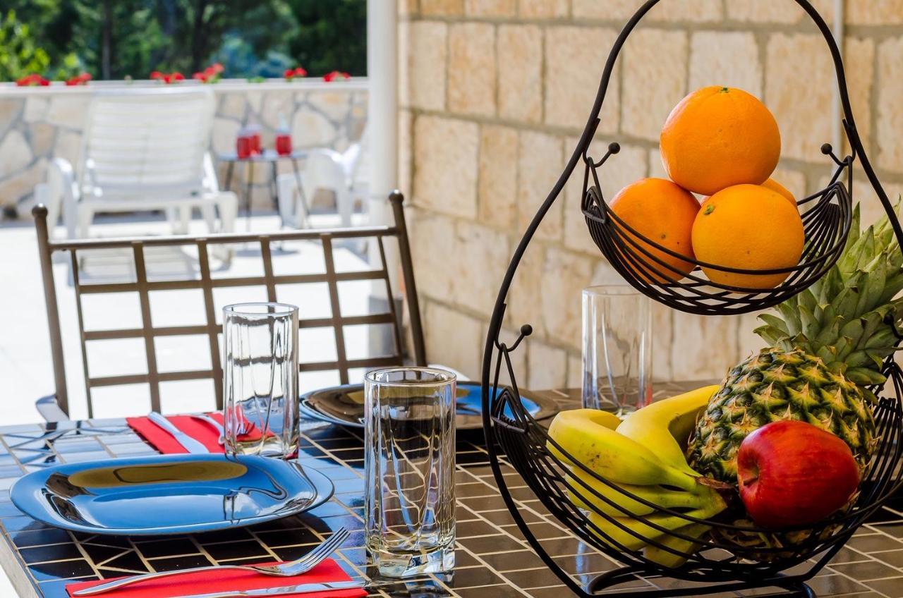 מליני Holiday Home Lungo Mare מראה חיצוני תמונה